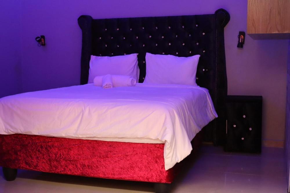 רסטנבורג Princess Lodge מראה חיצוני תמונה